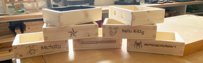 Holzboxen mit Laser individell gestaltet
